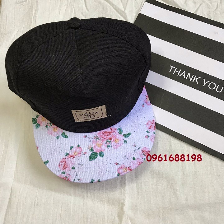 Mũ snapback Cayler vành hoa
