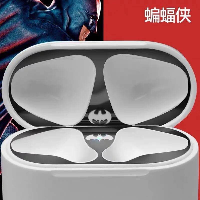 mieng-dan-skin-chong-bui-cho-case-airpods-ban-mod-3 Miếng dán skin chống bụi cho case Airpods bản mod