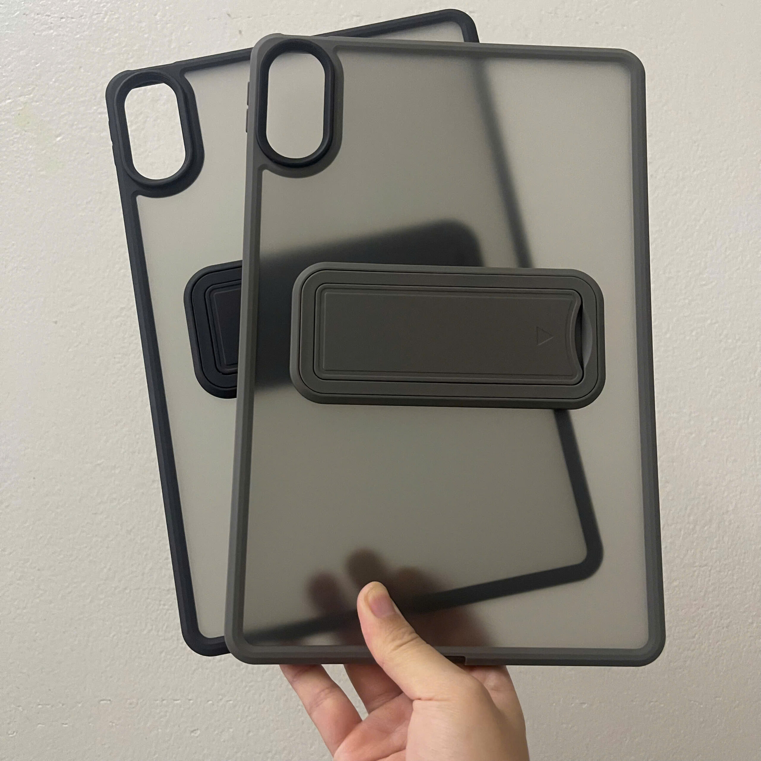 op-lung-chong-soc-xiaomi-redmi-pad-2-11-2025-mat-lung-nham-tich-hop-chan-dung-1756367970239